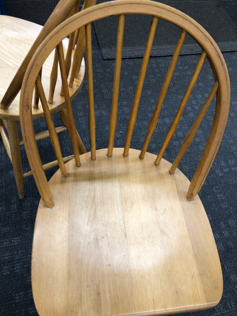 2 OAK WOOD SWIVEL CHAIRS.