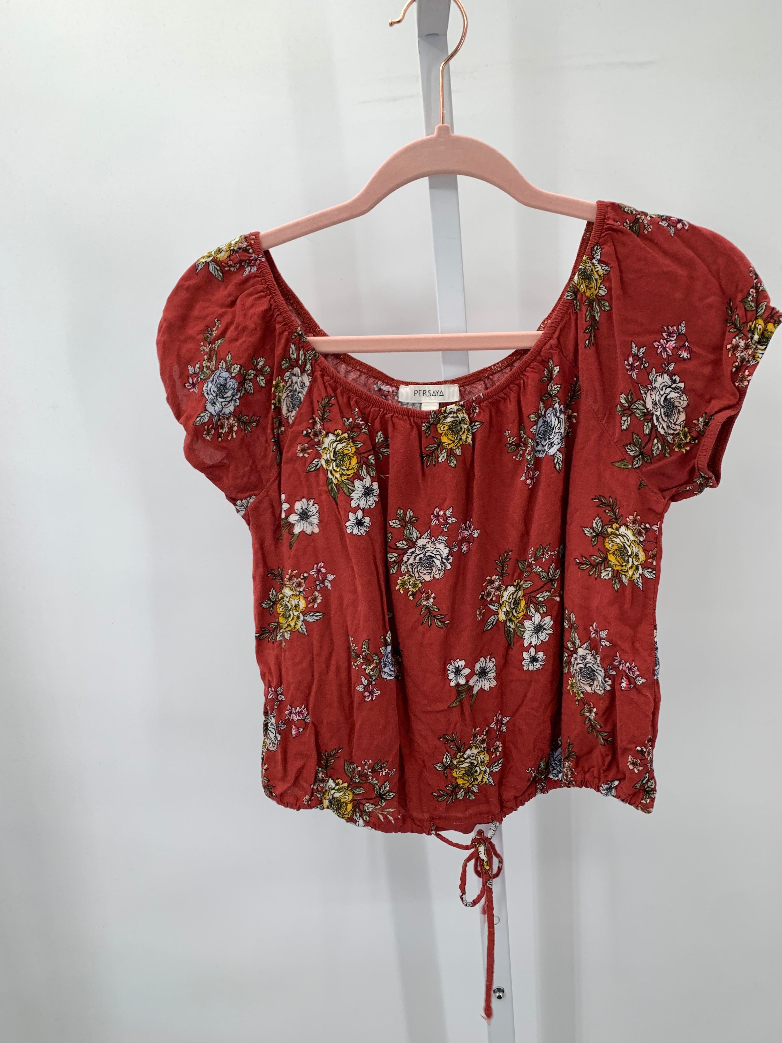 Size Small Juniors Short Sleeve Shirt
