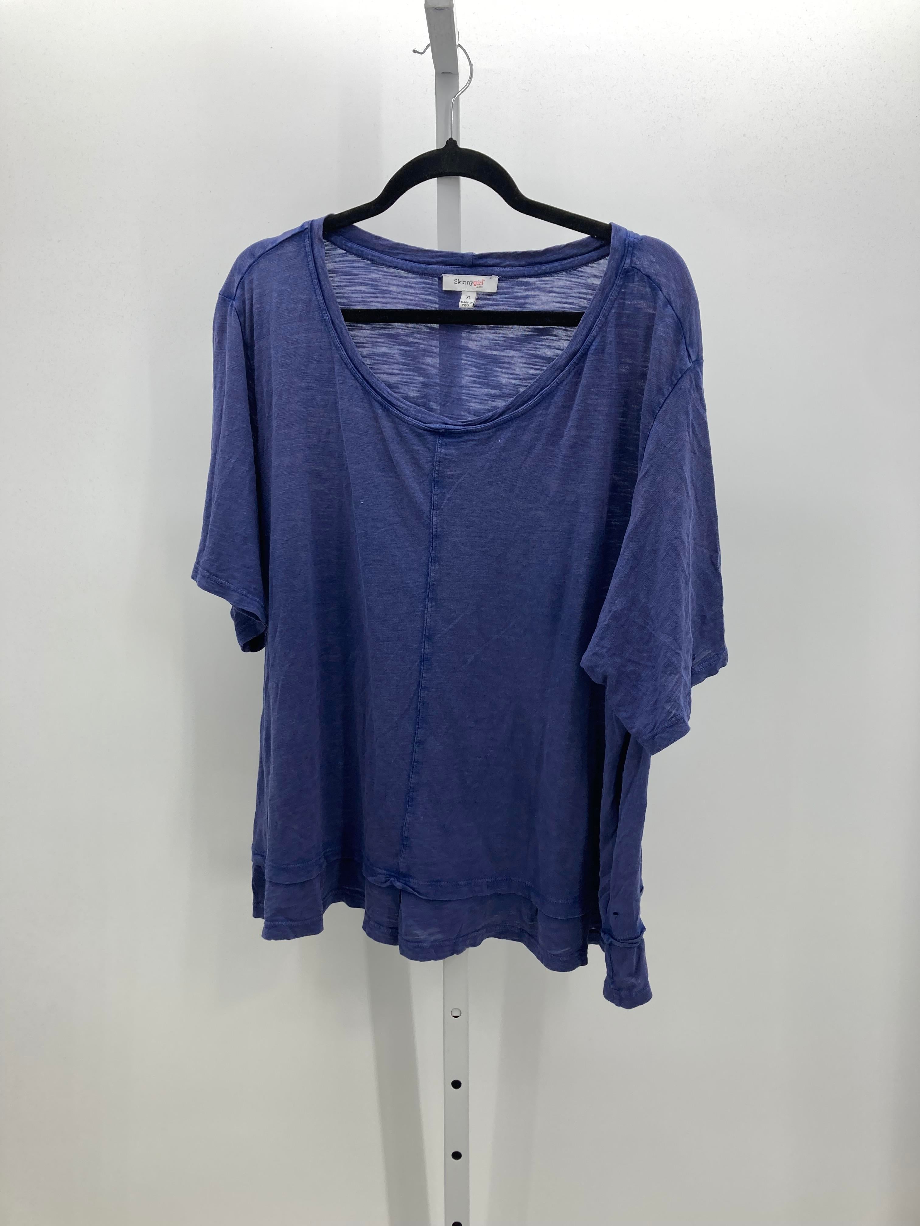 Size Extra Large Misses Short Sleeve Shirt
