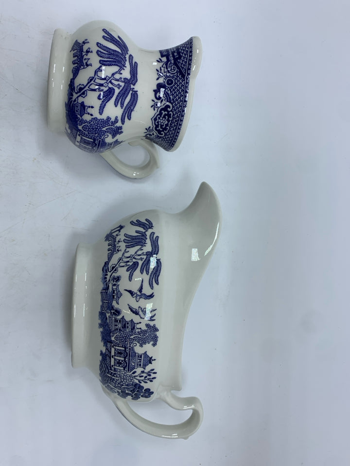 30PC CHURCHILL BLUE WILLOW SET SERV FOR 6.