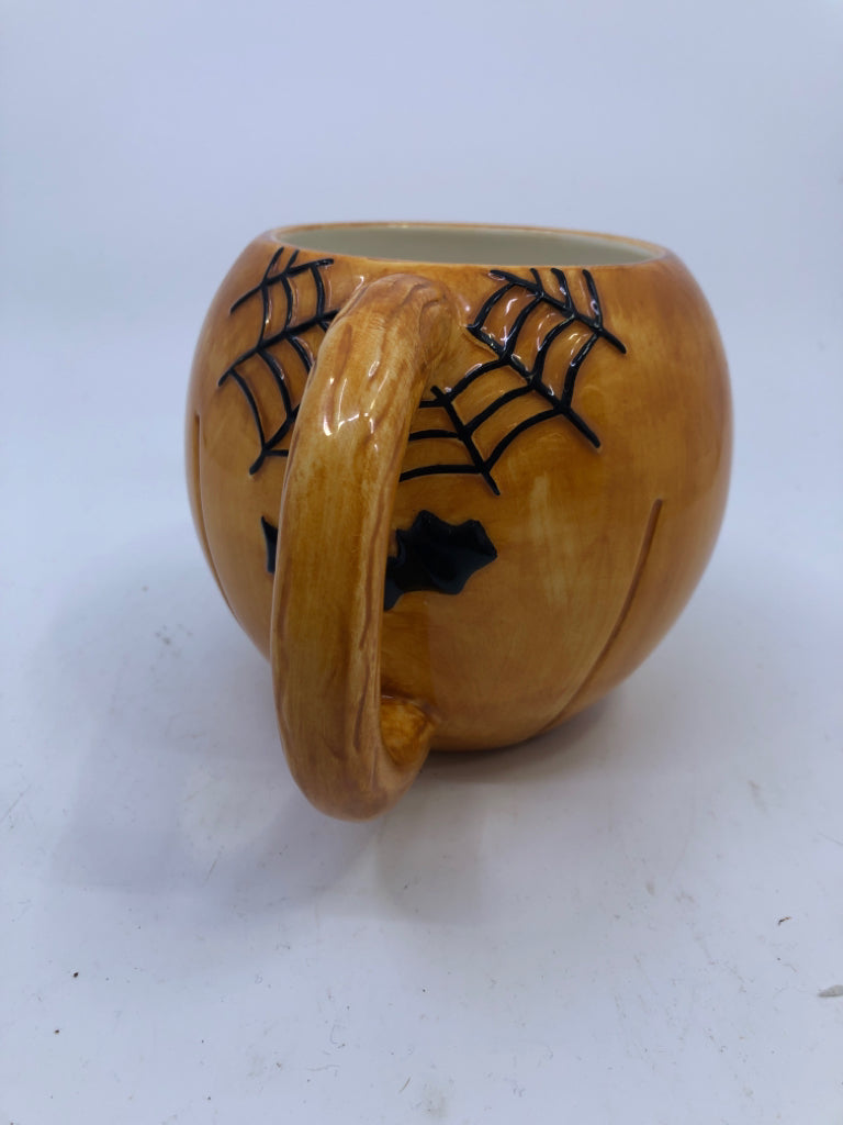 LARGE JACK O LANTERN MUG.