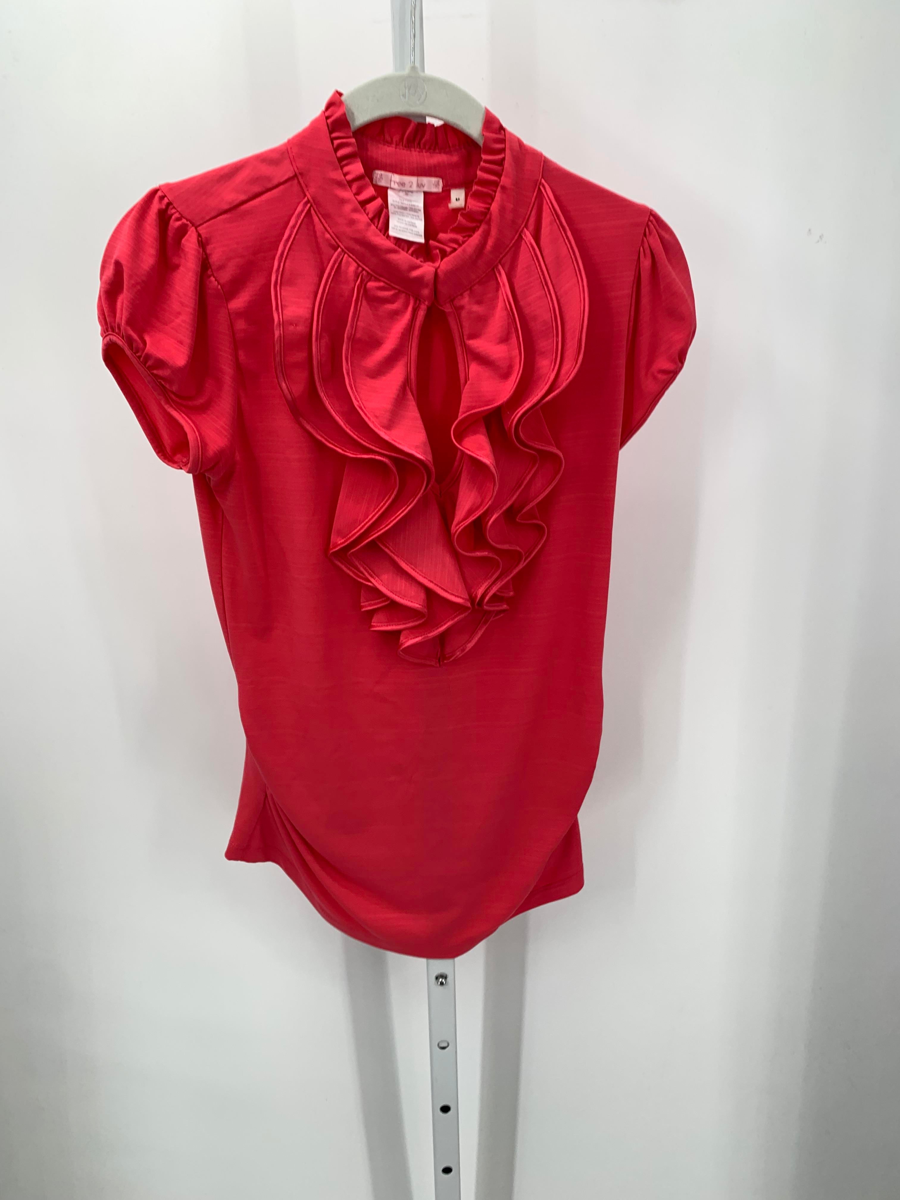 Size Medium Misses Short Sleeve Shirt