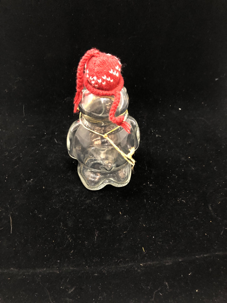 POLAR BAR CLEAR GLASS W/ RED HAT & SNOW SHOES.