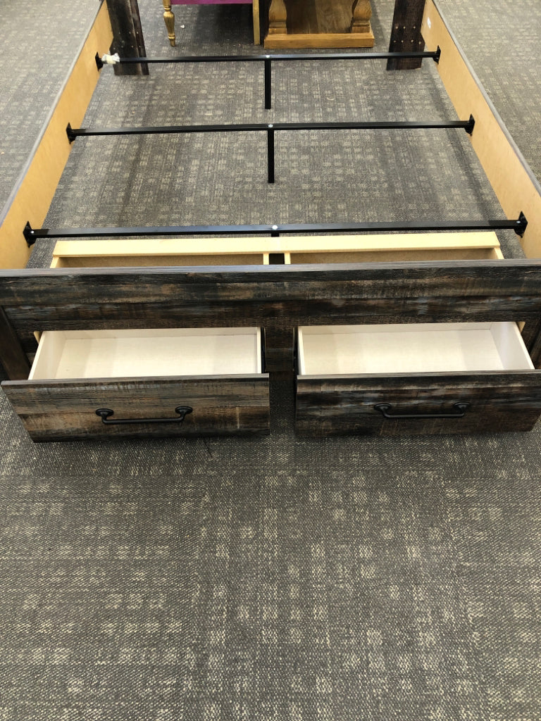 DRYSTAN BOOKCASE QUEEN BED W/DRAWER STORAGE.