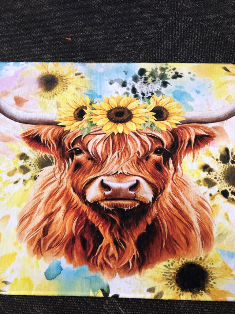 HIGHLAND COW W/SUNFLOWERS ACCENT RUG.
