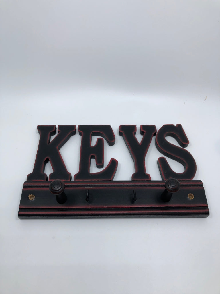 WOOD KEYS WALL HANGING.