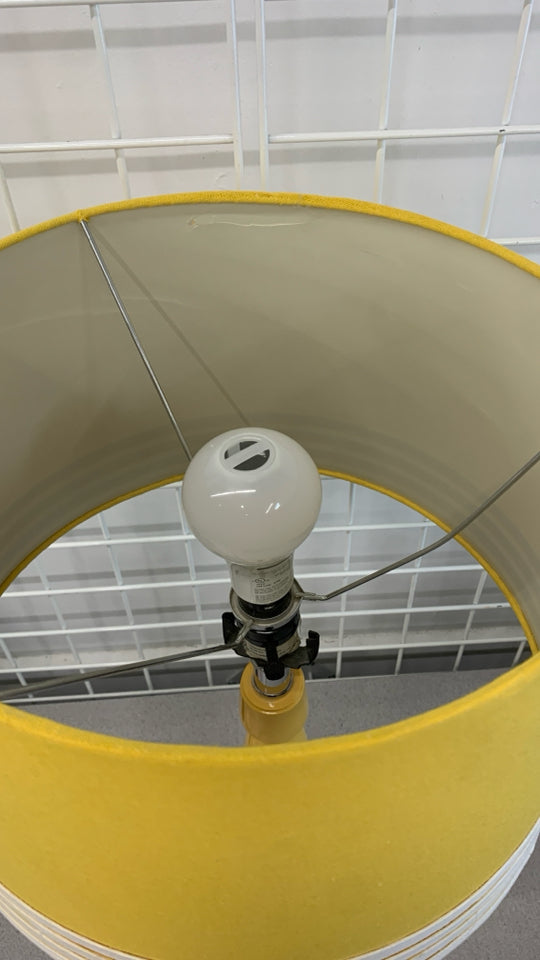 YELLOW LAMP W/SHADE.