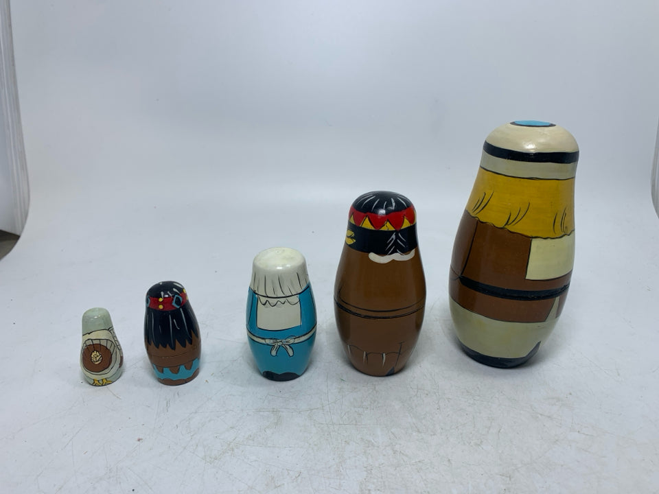 VTG 5 PC NESTING WOOD DOLLS PILGRIMS & INDIANS.