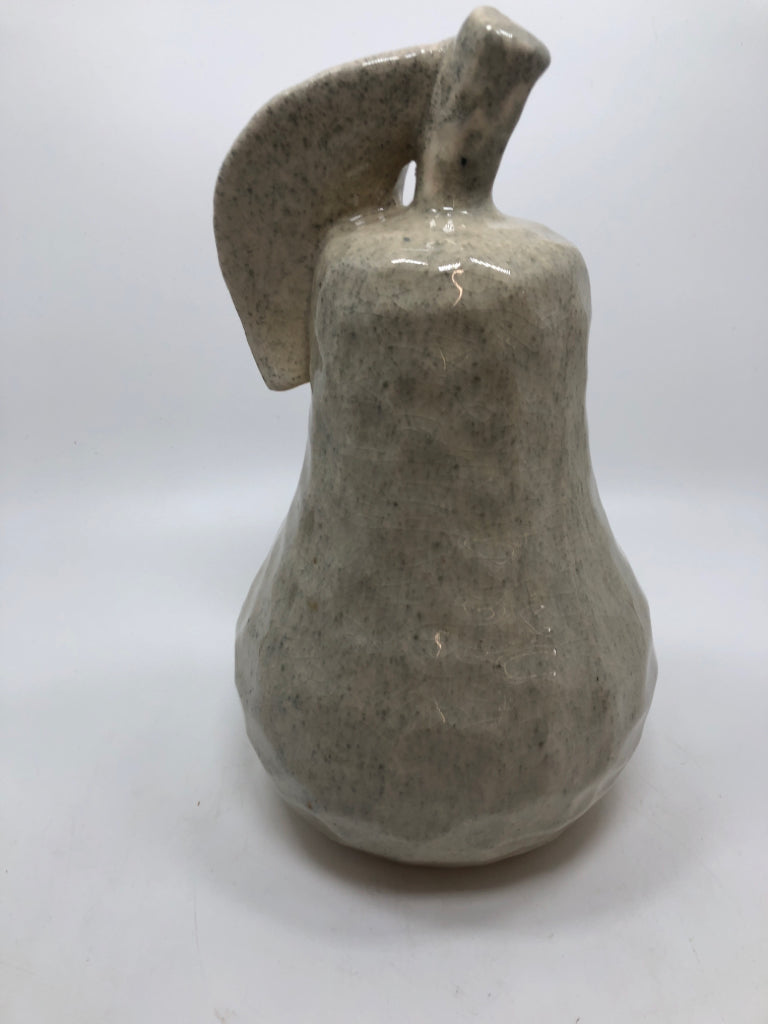 CERAMIC PEAR DECOR.