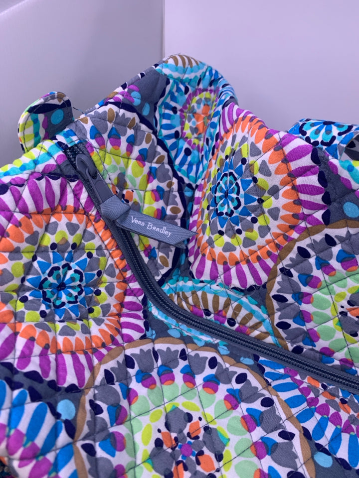 Vera Bradley XL Traveler Duffel Bag in Sunny Medallion- New With Tags