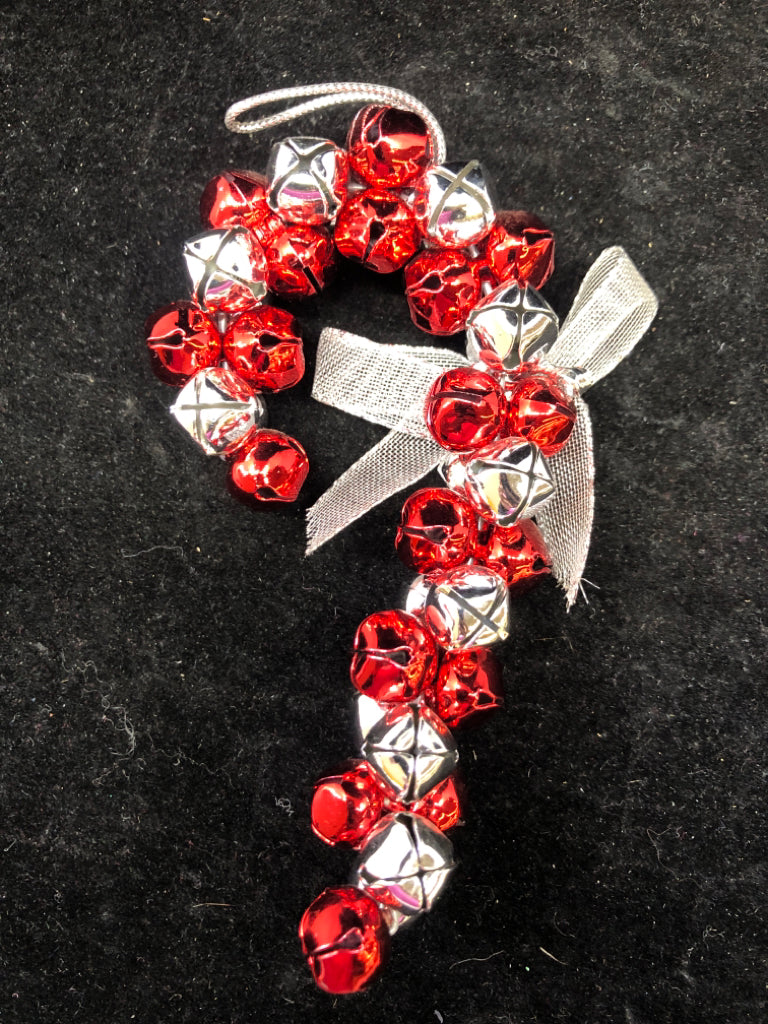 RED/WHITE JINGLE BELL CANDY CANE.