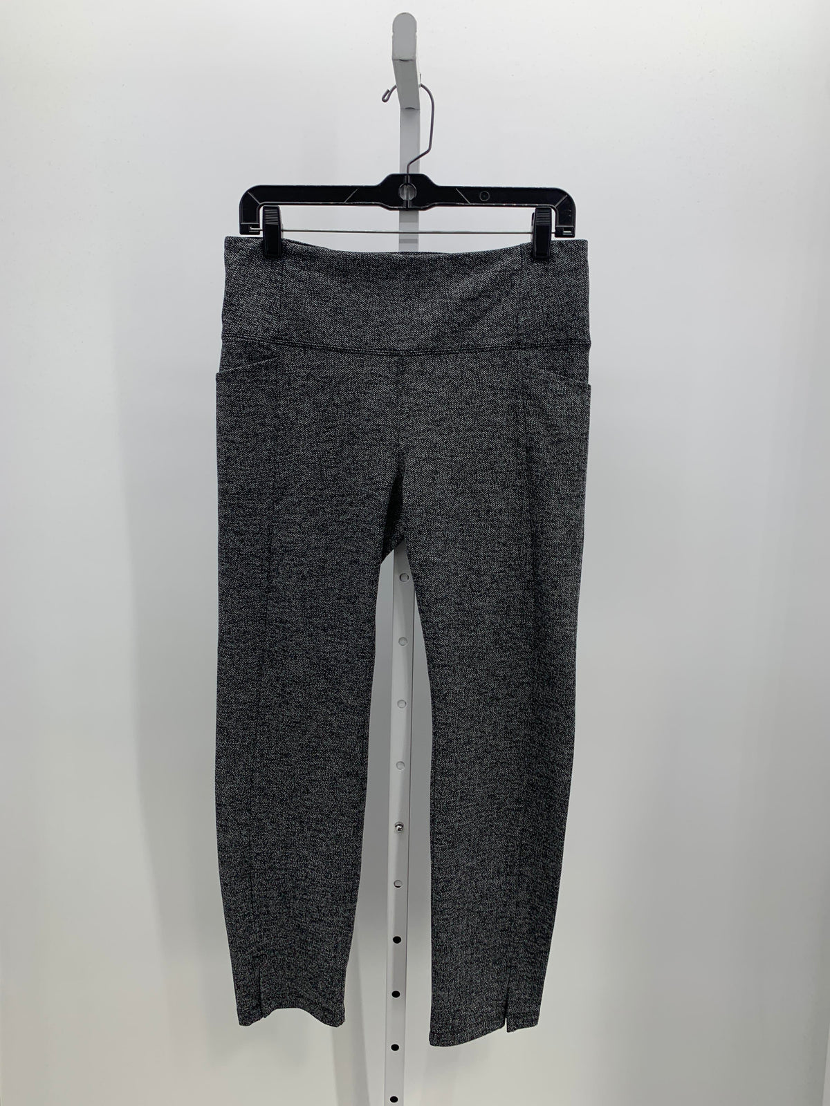 Athleta Size Medium Misses Pants