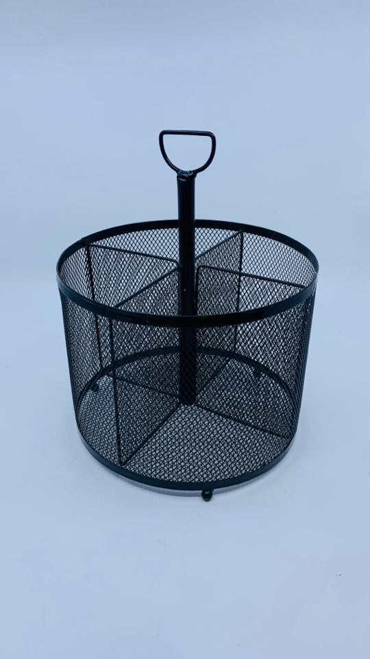 WIRE MESH PENCIL HOLDER / DESK ORGANIZER.