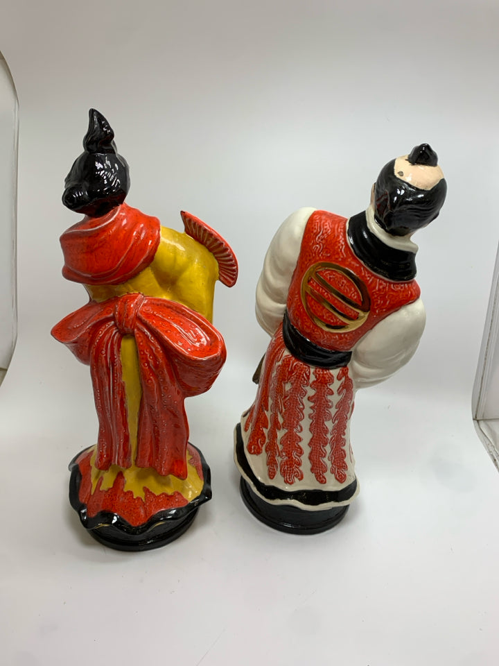 2 VTG CHINESE COUPLE CERAMIC FIGURINES.