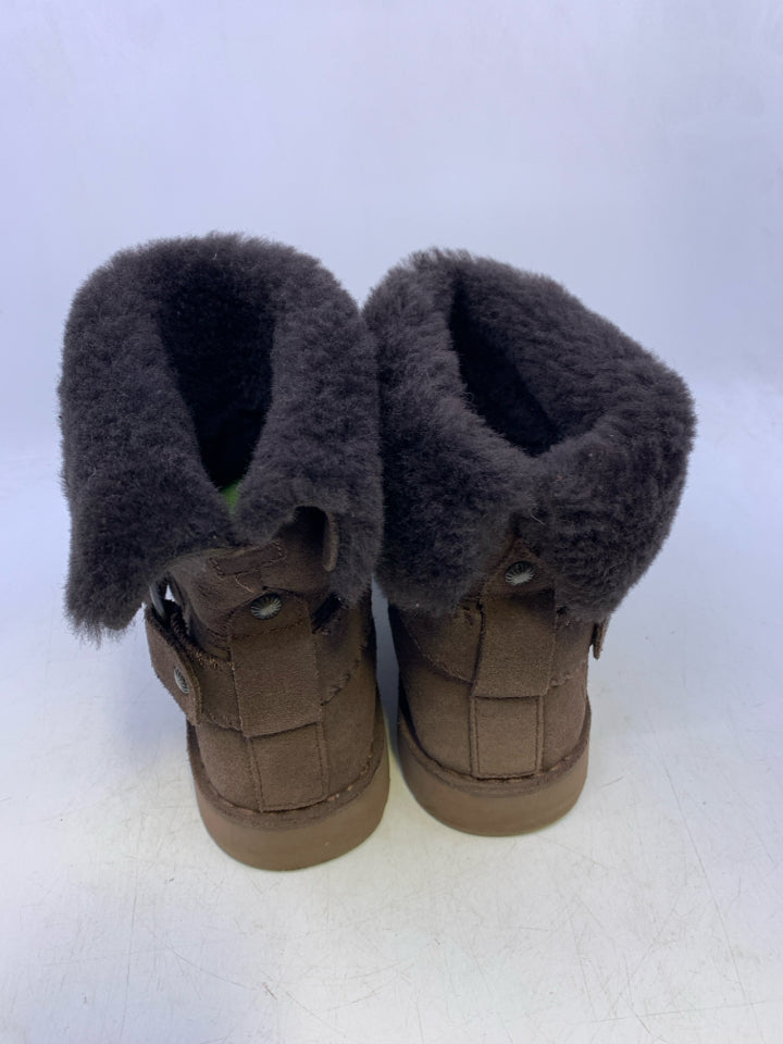 UGG L Shoe Size 8.5 Boots