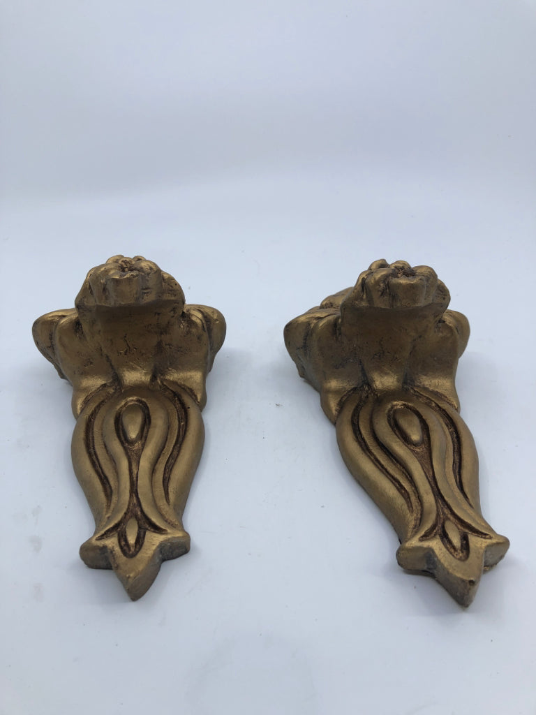 2 GOLD WALL SCONCES.