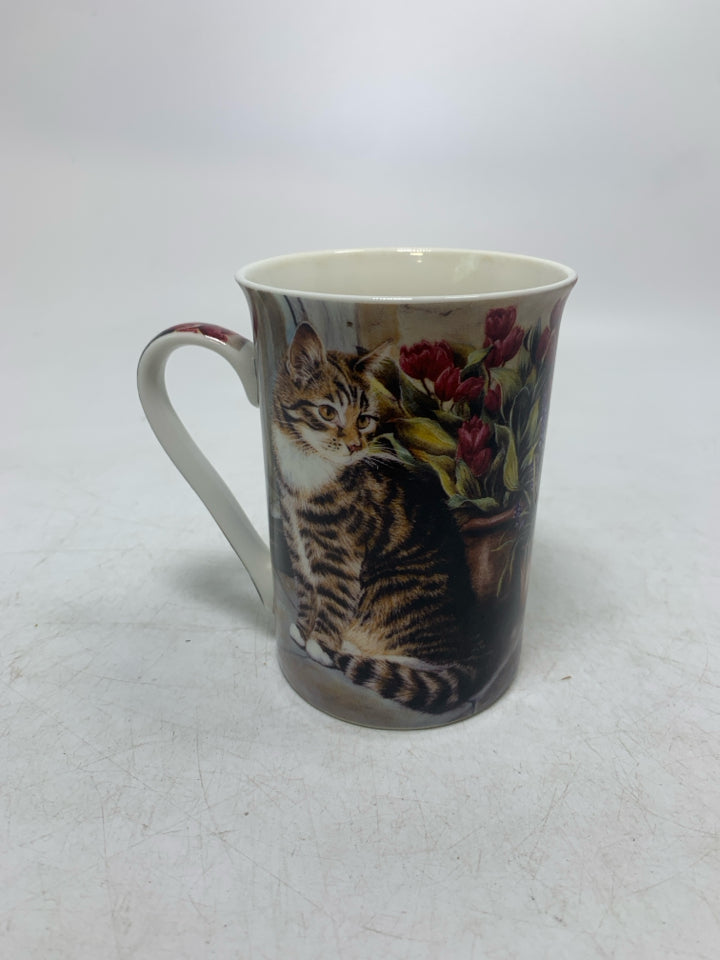 "COTTAGE CAT" MUG.