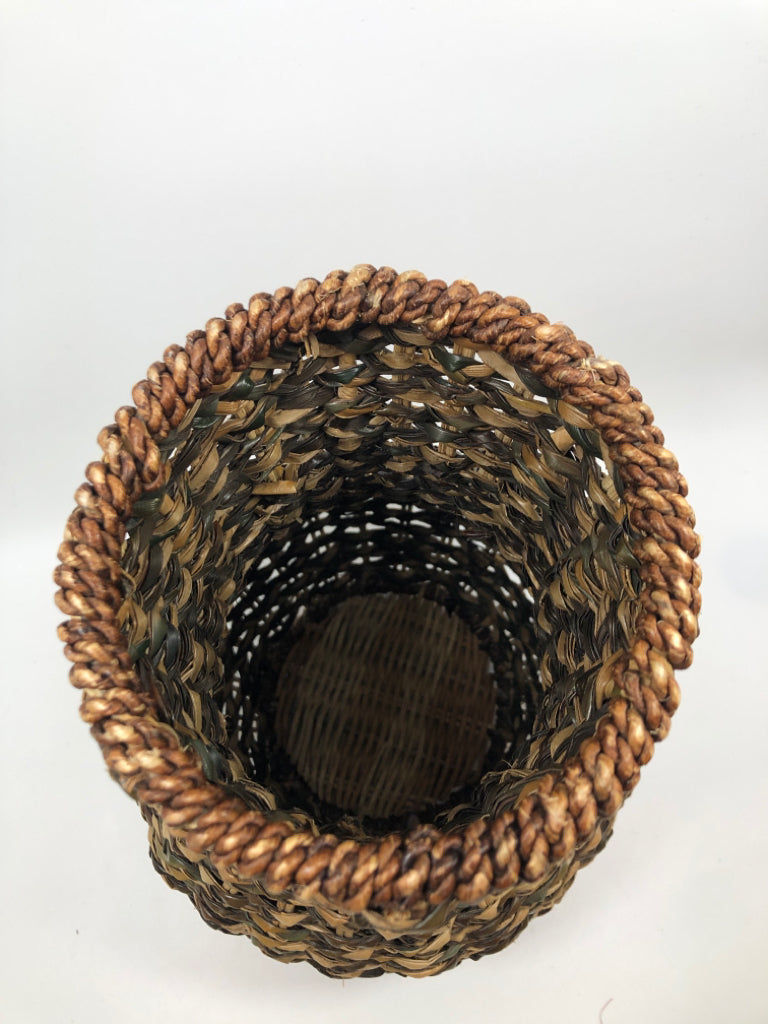 WICKER VASE.