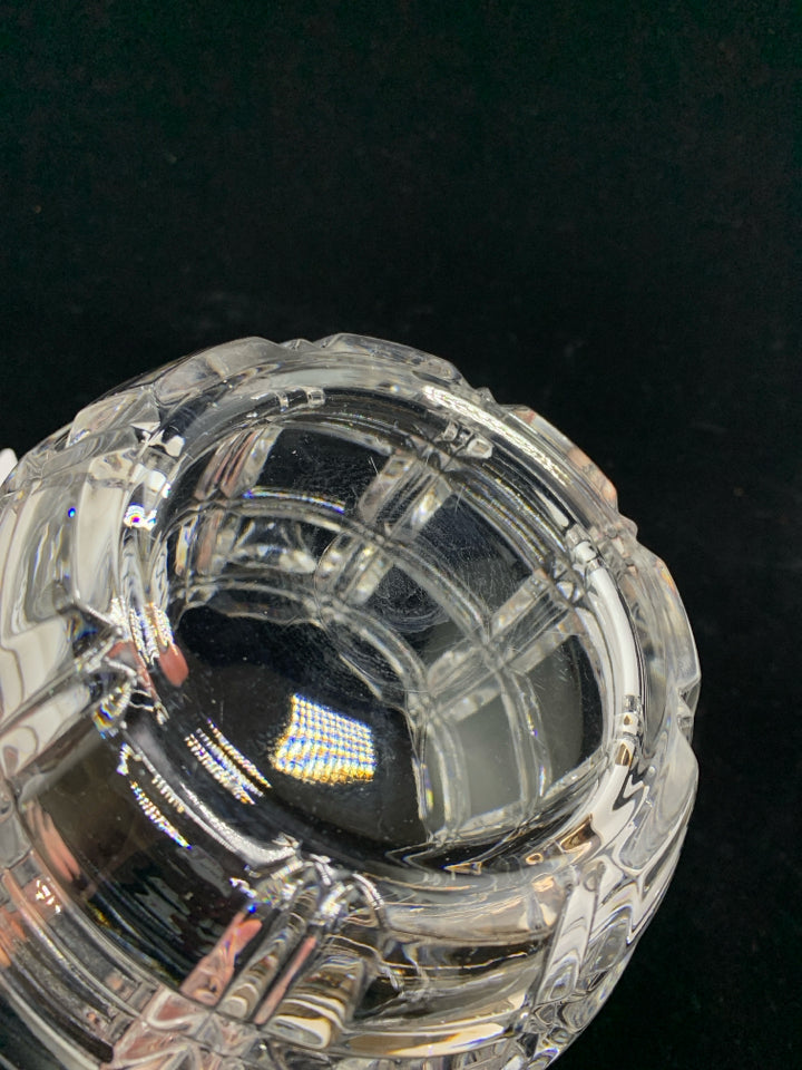 GEOMETRIC CRYSTAL HEAVY ICE BUCKET.
