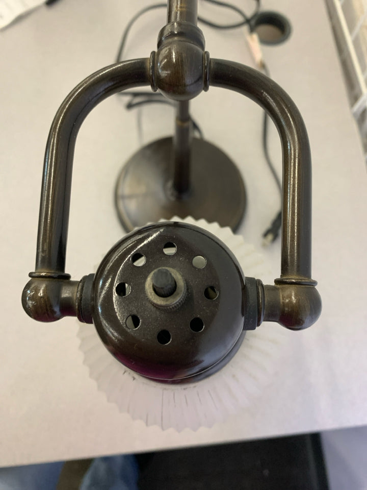 VTG BROWN STUDY LAMP W/ADJUSTABLE LIGHT.