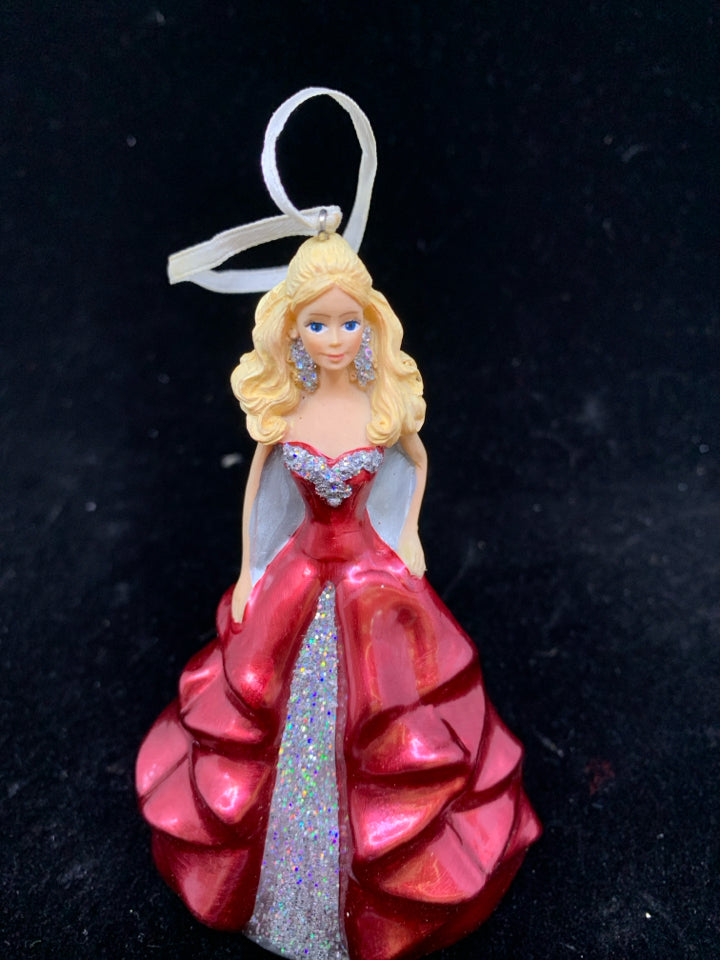 HOLIDAY BARBIE ORNAMENT.