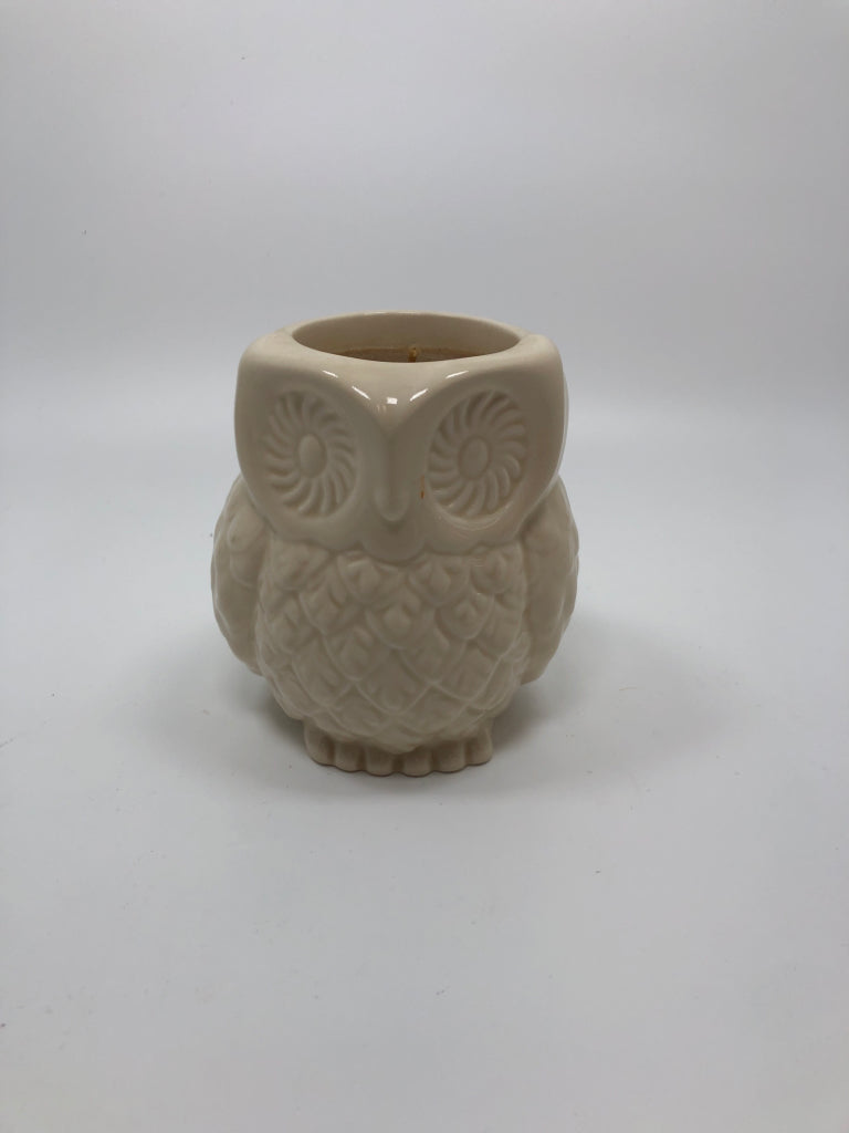 OWL CANDLE - BATH & BODY WORKS.