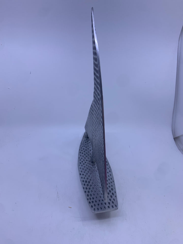SILVER METAL HAMMERED SAILBOAT.