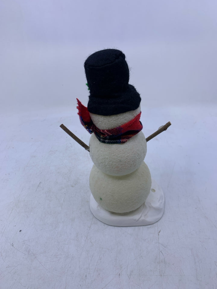 BYERS' CHOICE SNOWMAN 1992.
