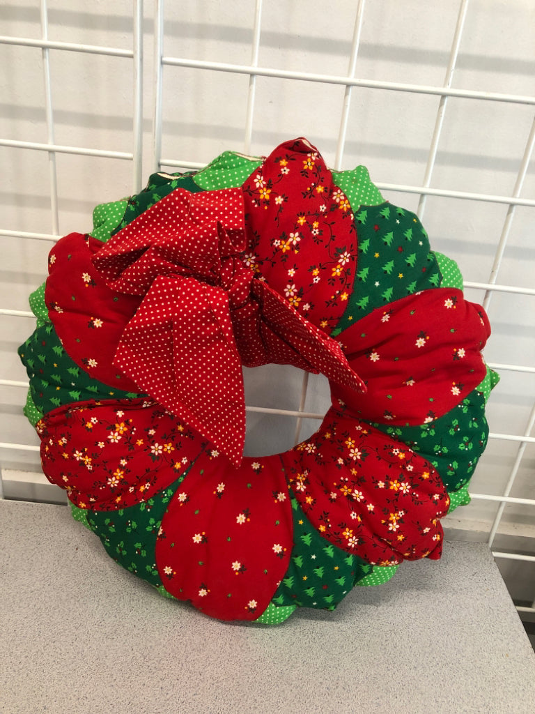 FABRIC QUILTED WREATH.