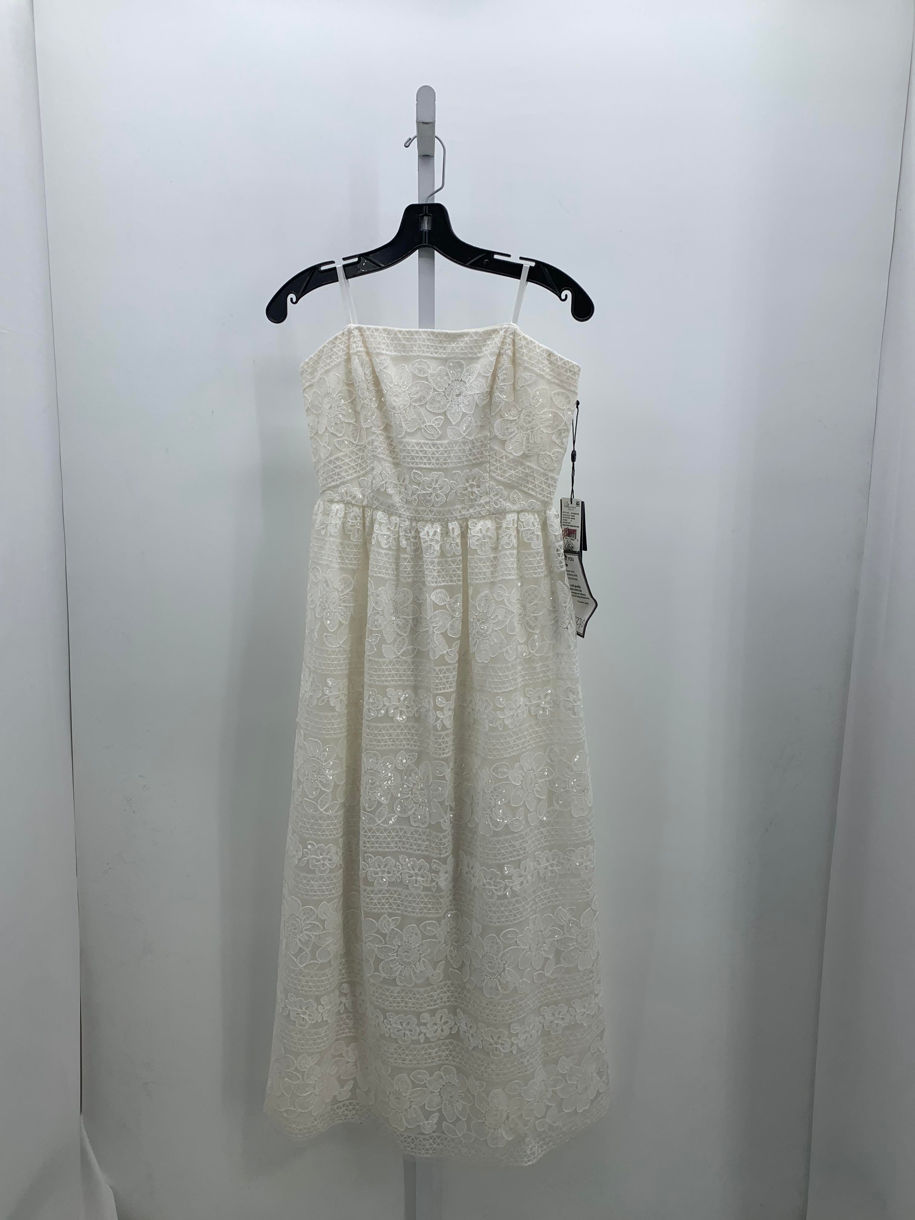 Adrianna Papell Size 8 Misses Sleeveless Dress