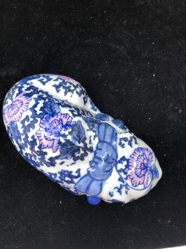 BLUE AND PINK CERAMIC CAT.
