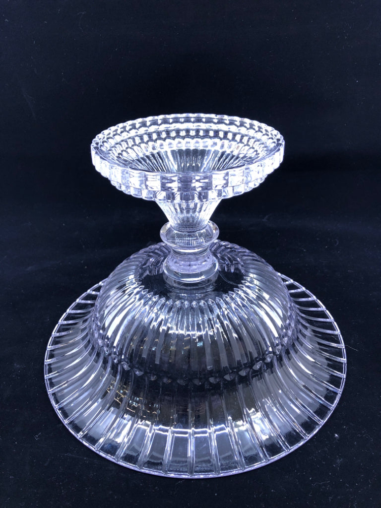 FOOTED COMPOTE CENTERPIECE.