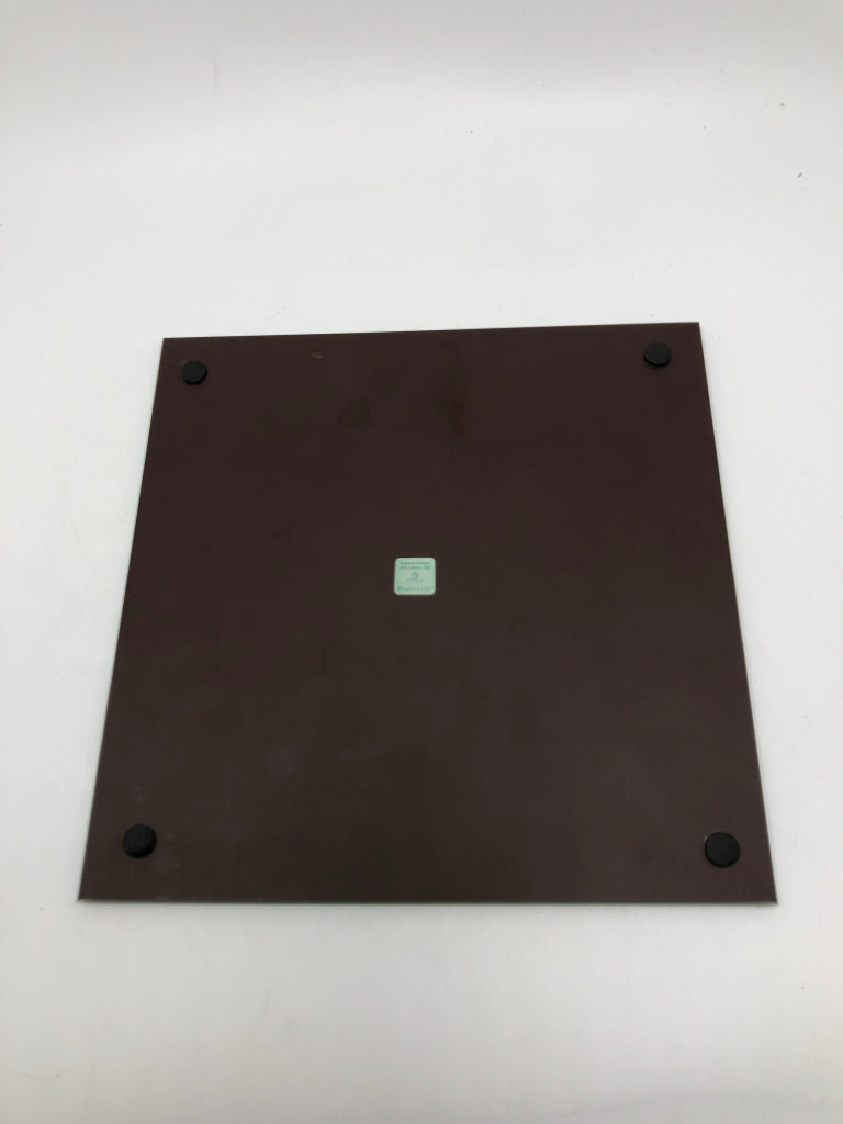 PARTYLITE MIRROR TABLE DECOR.