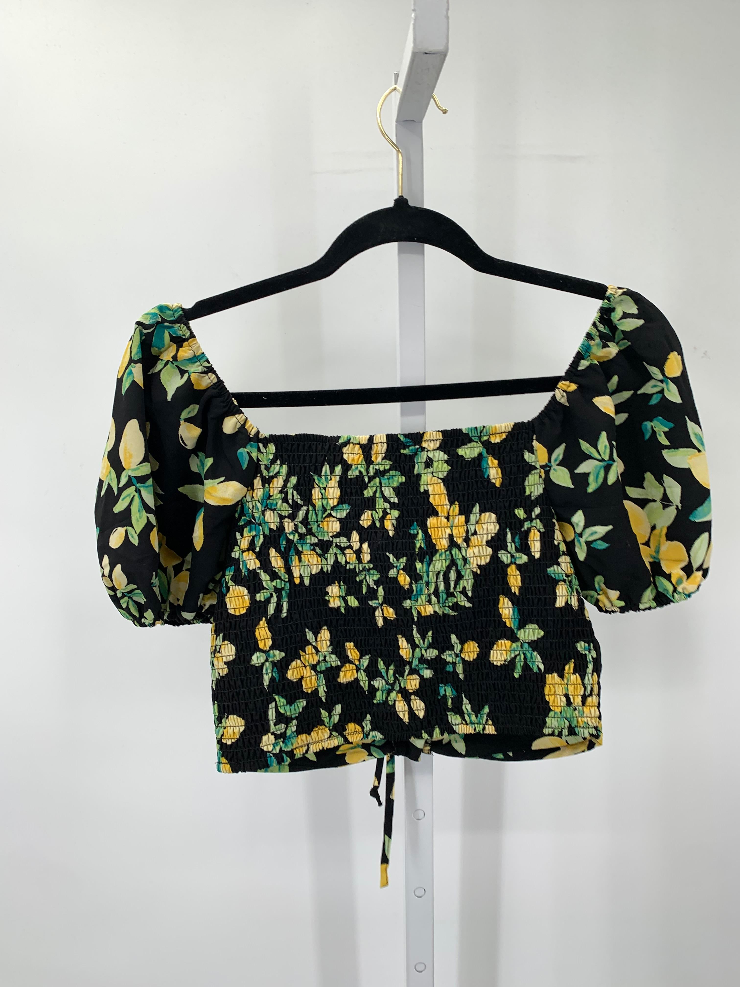 Lily Rose Size Medium Juniors Short Sleeve Shirt