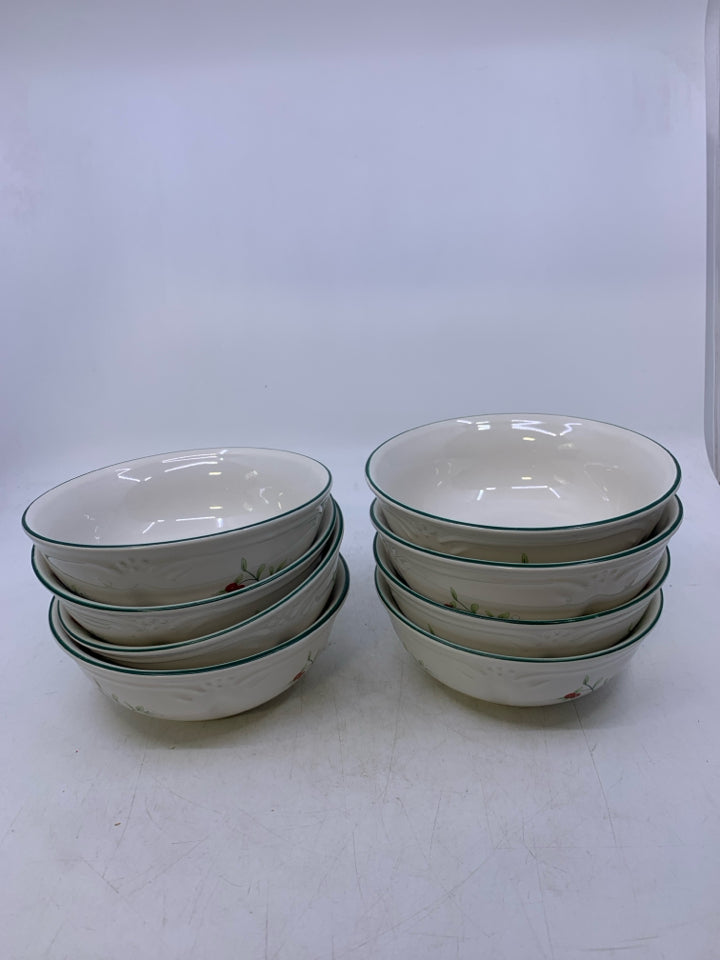 8 WINTERBERRY PFALTGRAFF CEREAL BOWLS.