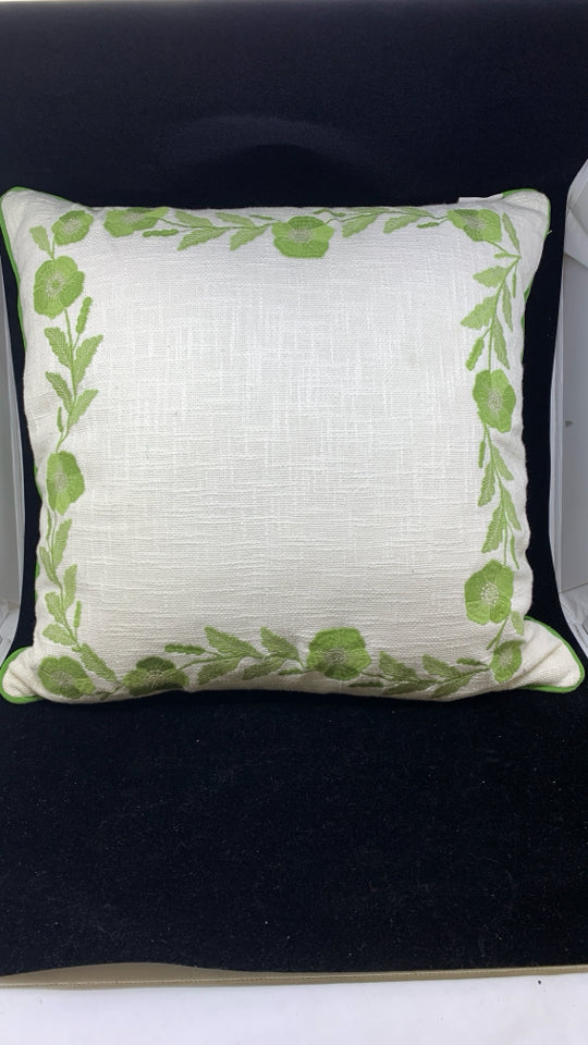 GREEN WHITE PILLOW W/ FLOWERS.