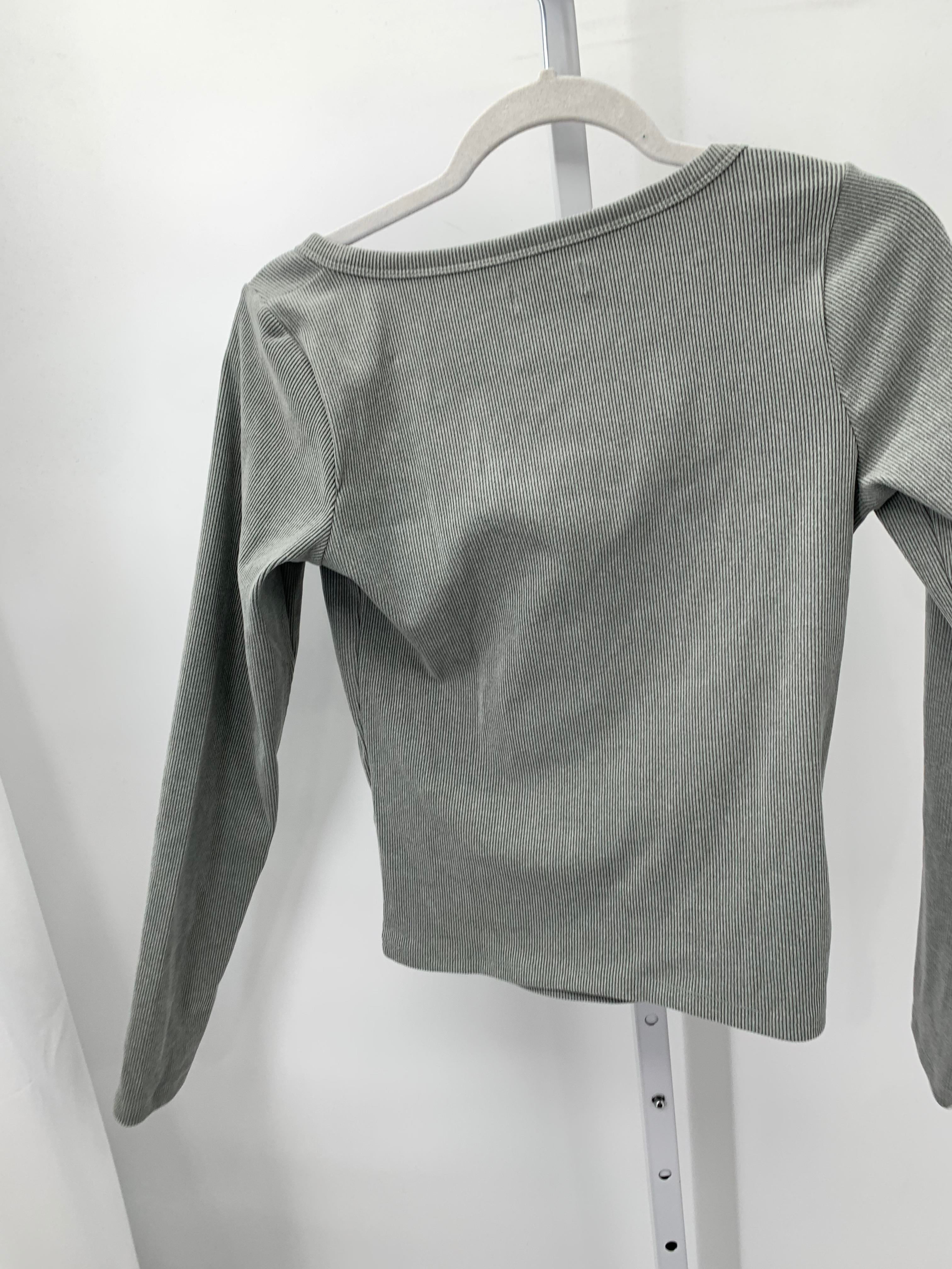 Hollister Size Medium Juniors Long Sleeve Shirt
