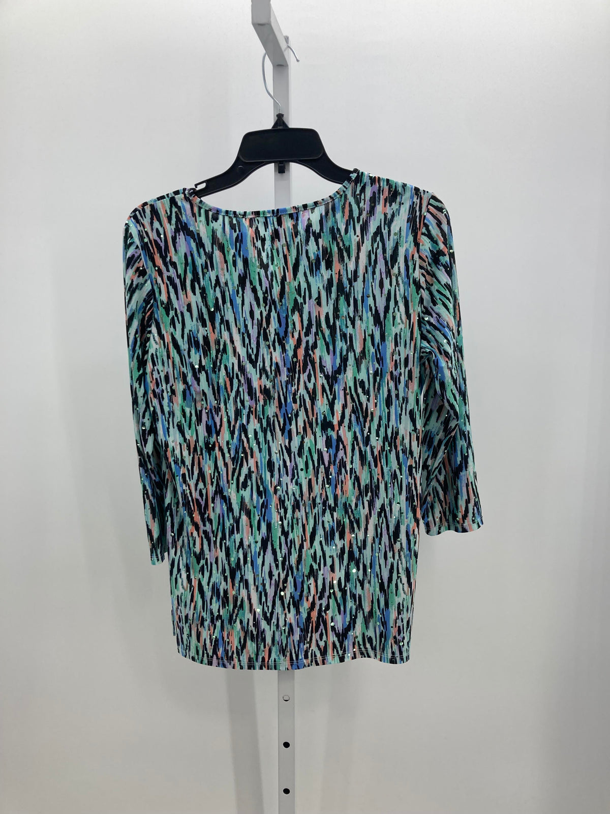 Size Small Misses 3/4 Sleeve Shirt