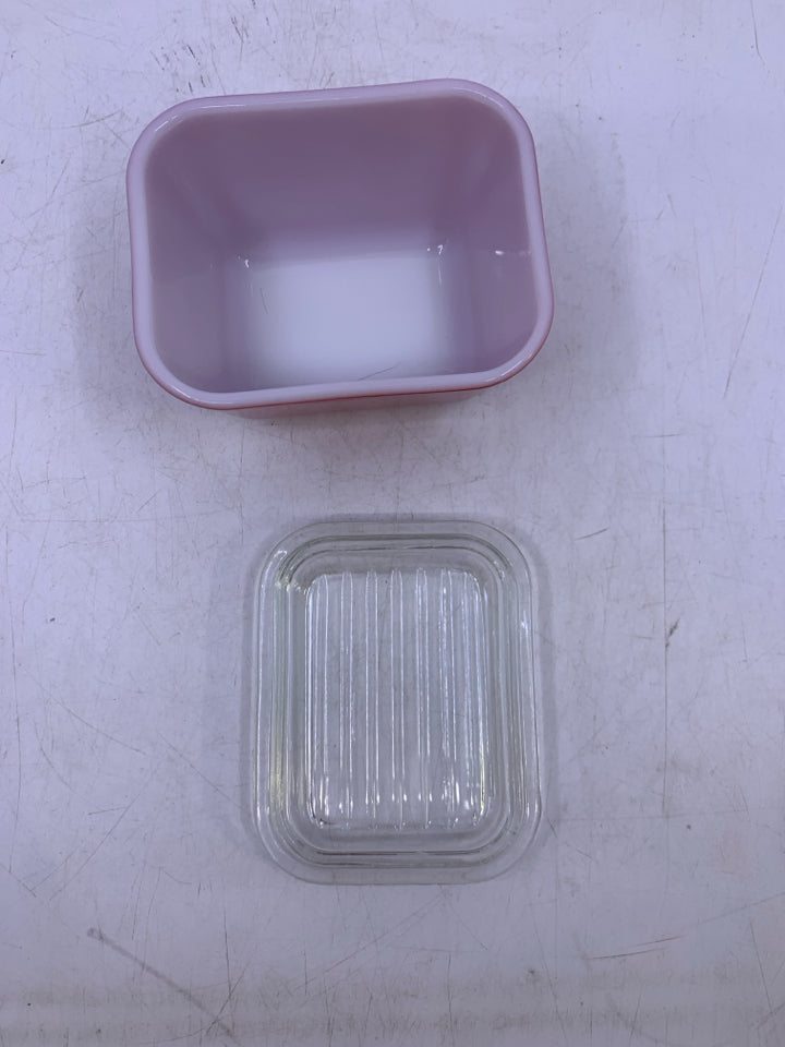 VTG SMALL RED SQUARE FRIDGE DISH W LID.