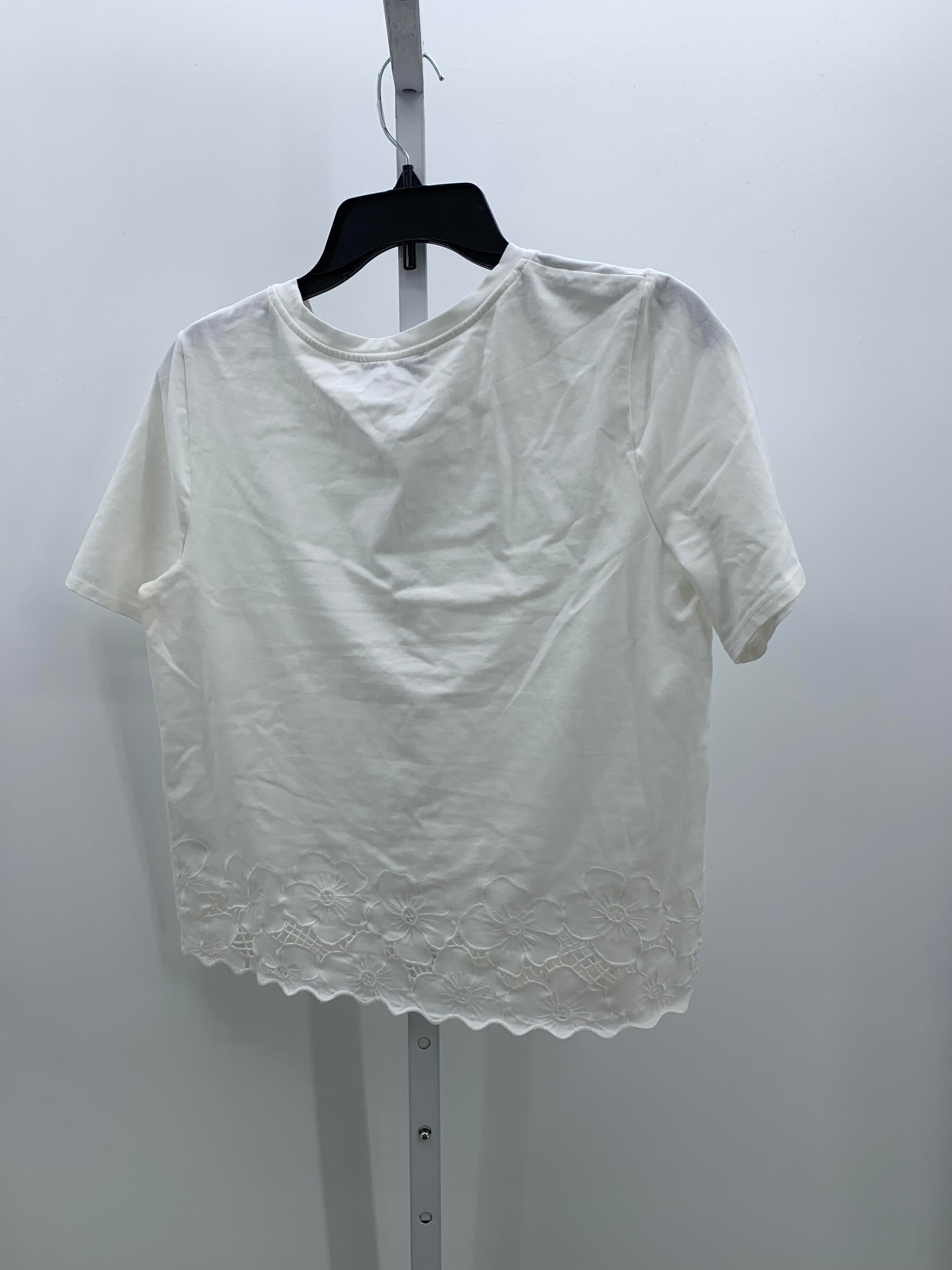 Size Medium Misses Short Sleeve Shirt