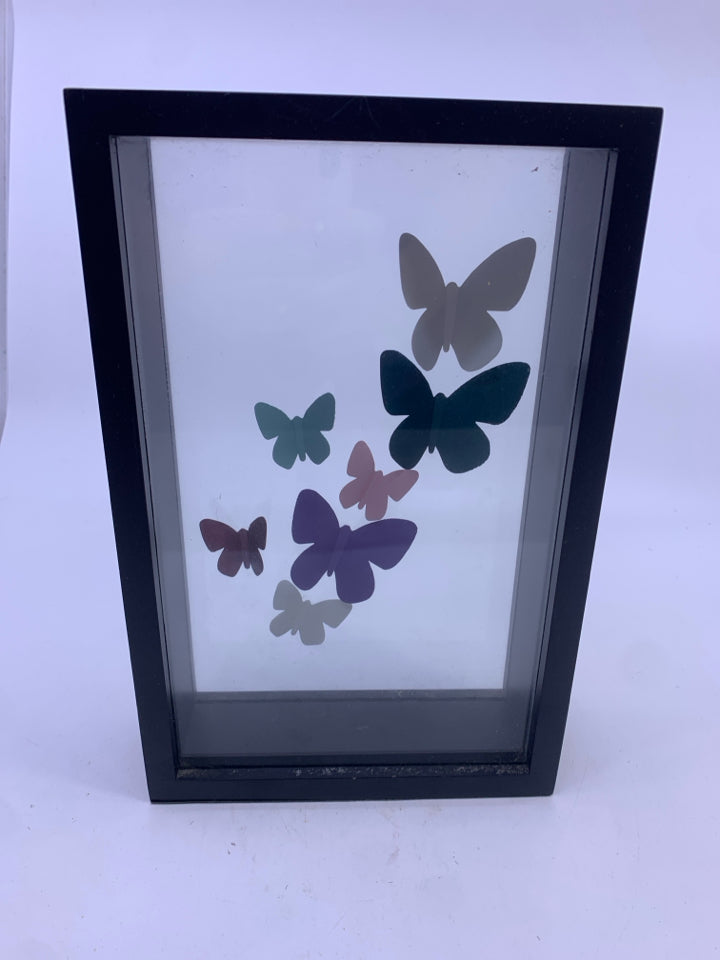 BUTTERFLY SHADOW BOX WAL ART.