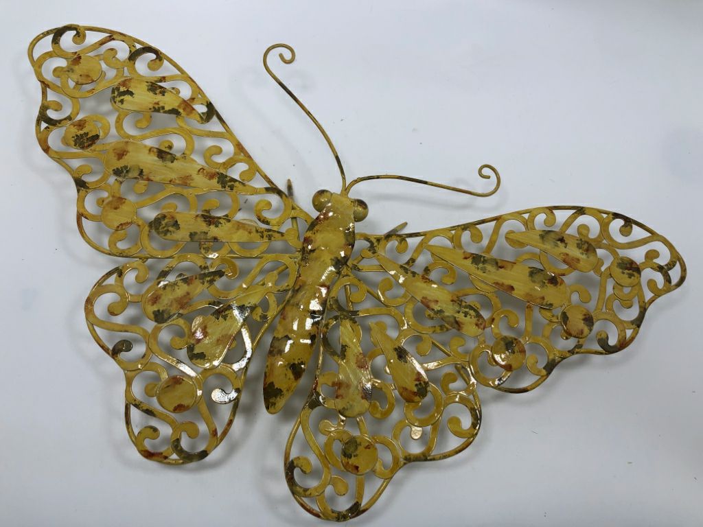 YELLOW METAL BUTTERFLY WALL HANGING.