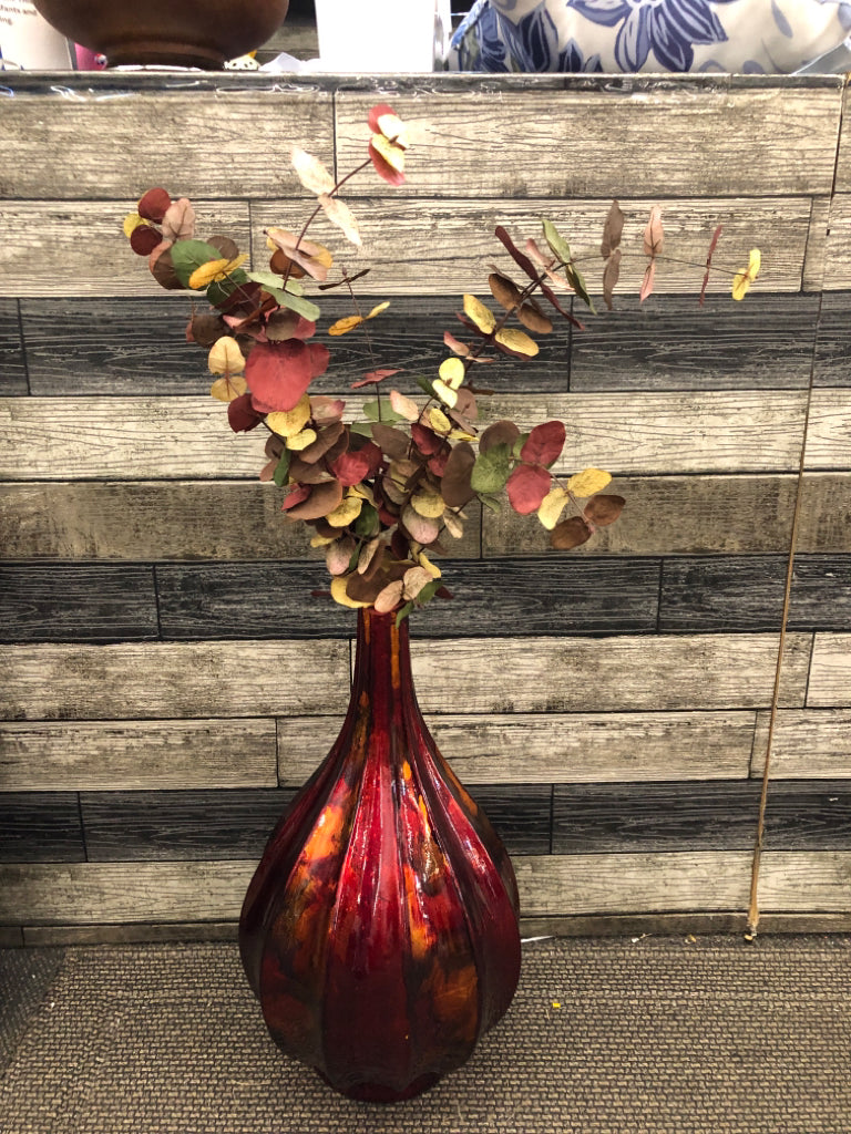 TEARDROP WATERCOLOR RED AND GOLD W FAUX LEAVES ARRANGEMENT.