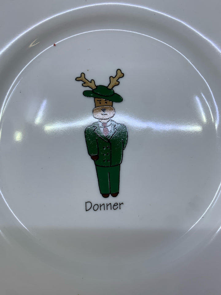 8 REINDEER LUNCH PLATES.