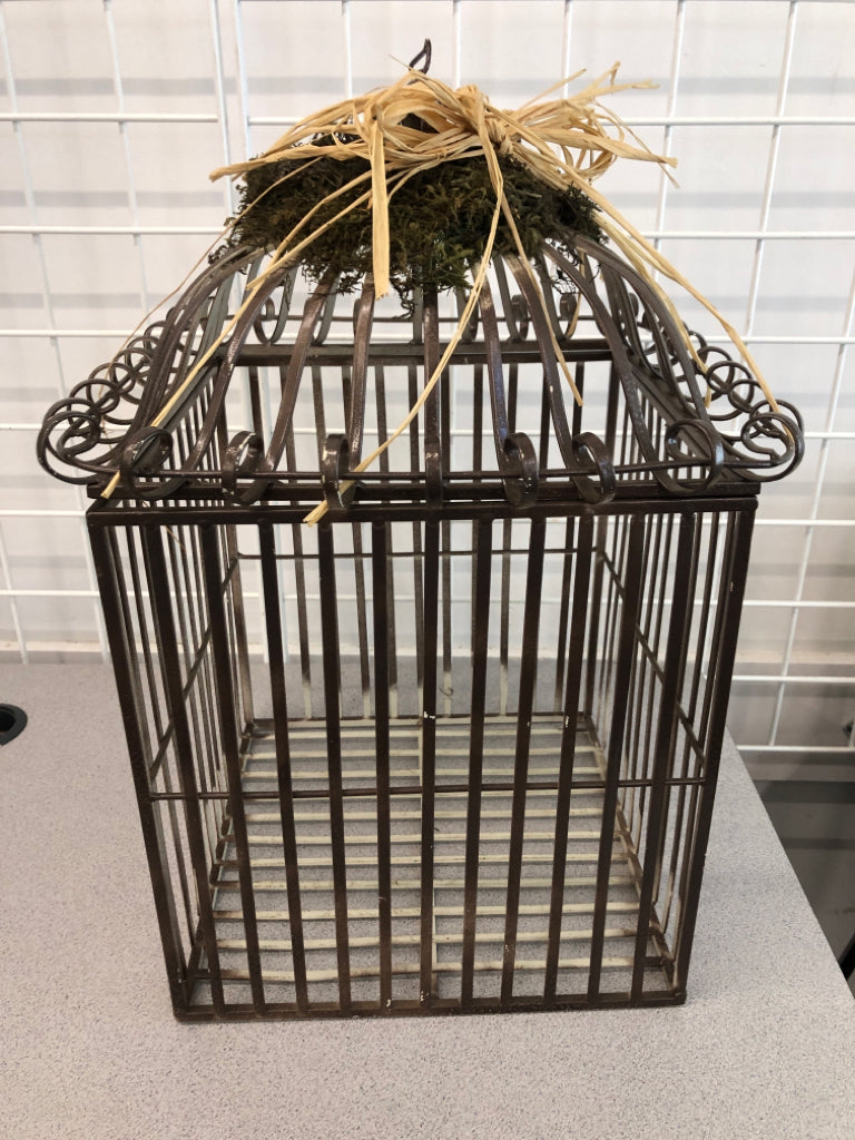 DISTRESSED BIRD CAGE DECOR W/MOSS.