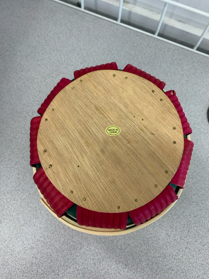 HAPPY HOLIDAYS WOOD BUCKET W/HANDLE.
