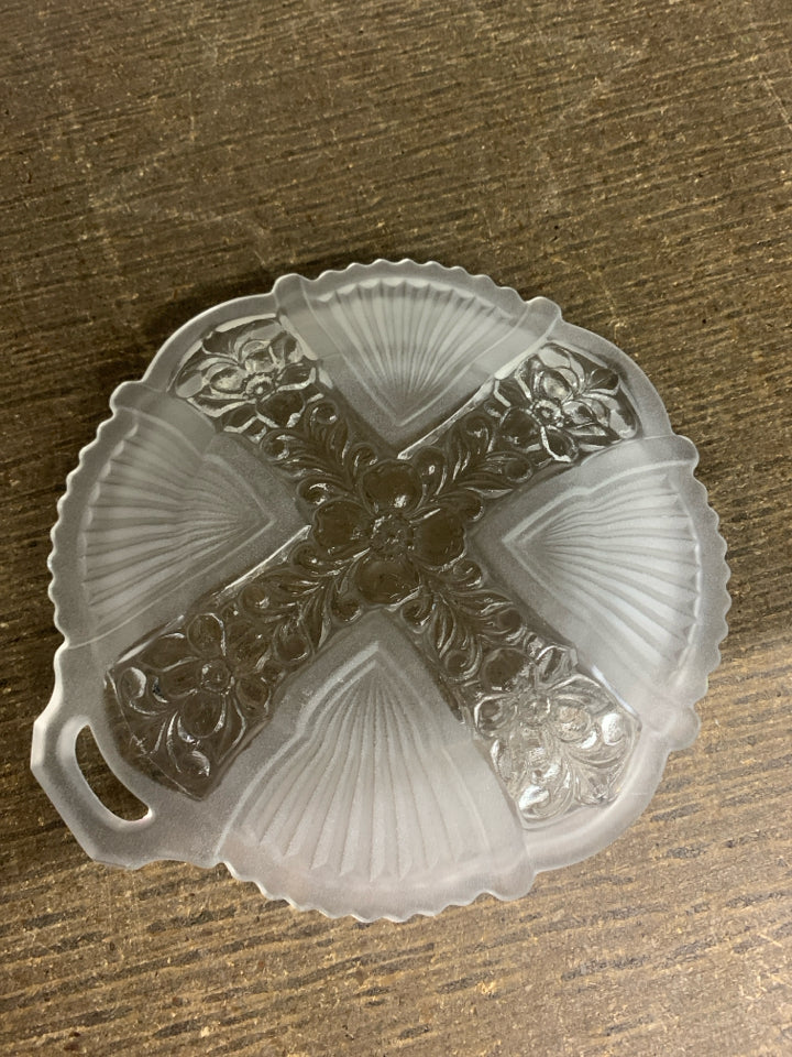 VTG CLEAR & FROSTED GLASS SINGLE HANDLE RELISH TRAY.