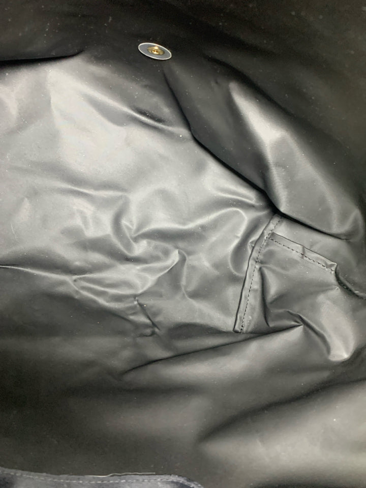 Longchamp Le Pliage Medium Foldable Nylon Shoulder Tote