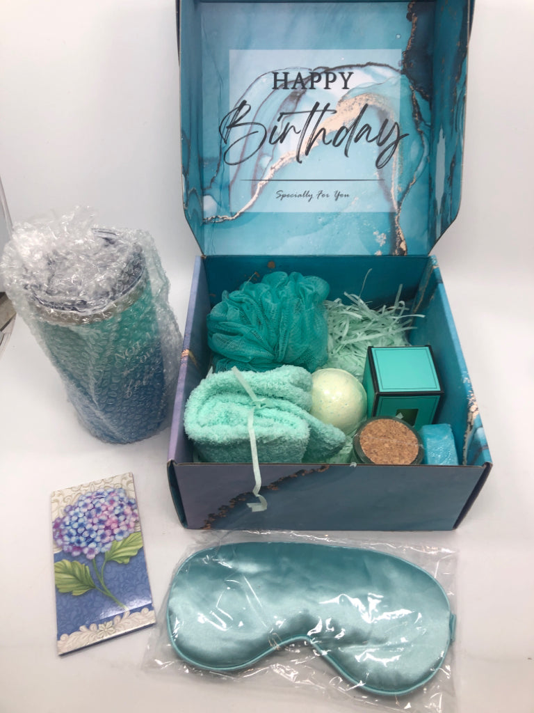 9PC BLUE THEMED HAPPY BIRTHDAY GIFT BOX.