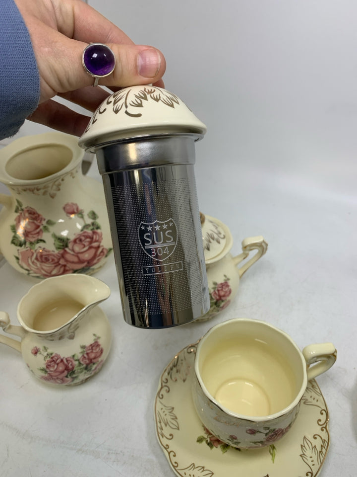QUEEN ROSE SVC 2 10 PCS TEAPOT SUGAR CREAMER TEAPOT CUP/SAUCERS SPOONS AND STAND